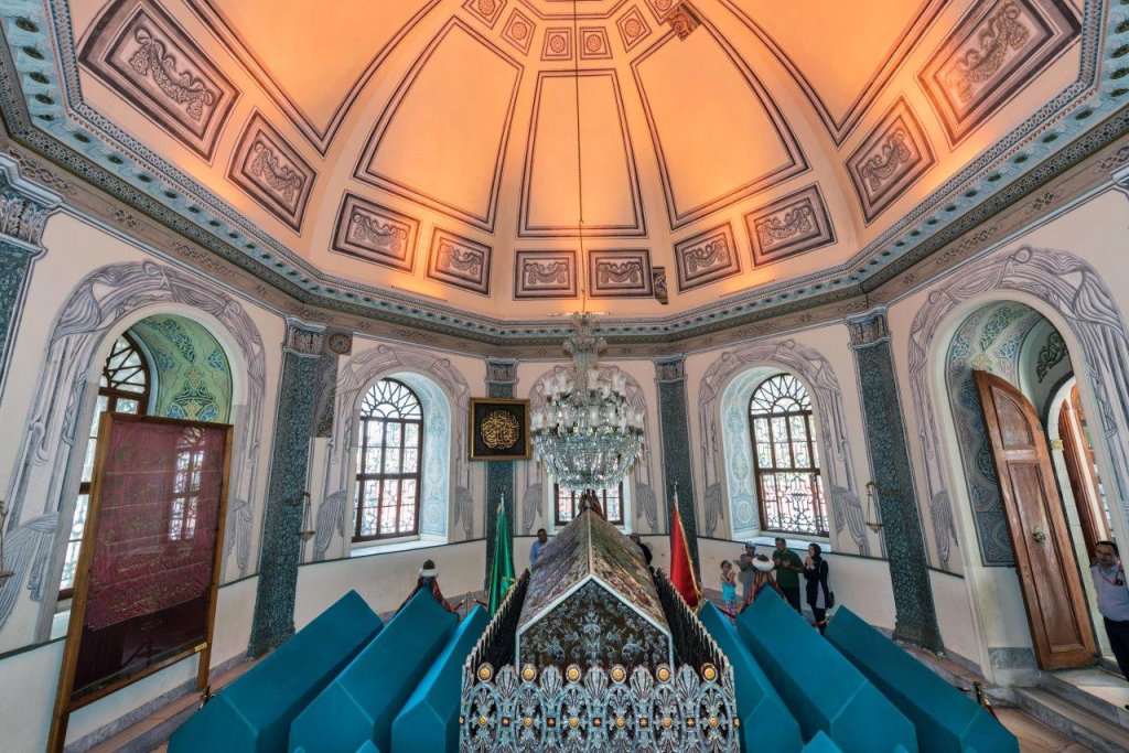 osmangazi-turbesi-1_large_large